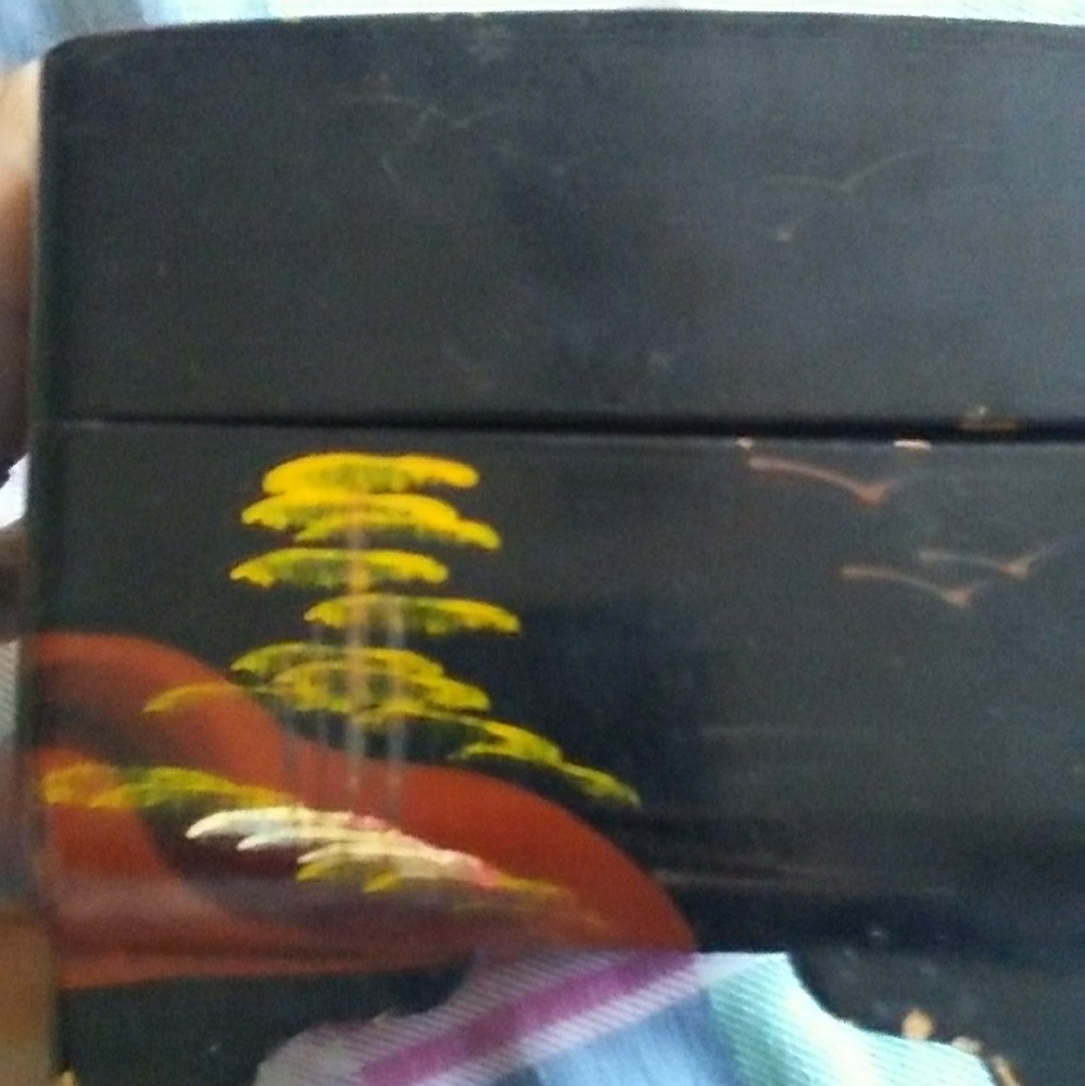 Jewelry box - Picture 6 of 6